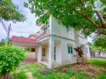 *****บ้านเดี่ยวมือสองย่านนนทบุรี ม.ชวนชื่น แคราย เนื้อที่กว้าง 55.90 ตร.ว. ฟังก์ชัน 3 ห้องนอน 2 ห้องน้ำ ที่จอดรถ 1 คัน บ้านสวยพร้อมอยู่ใจกลางเมืองนนทบุรี บนทำเลแห่งการเดินทาง ใกล้รถไฟฟ้าสายสีม่วง "สถานีแยกนนทบุรี1" และทางด่วน "งามวงศ์วาน"